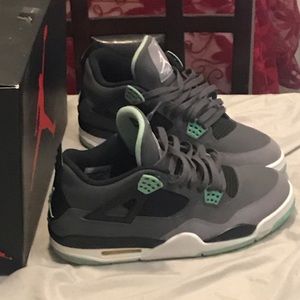 Nike Air Jordan ( Glow )